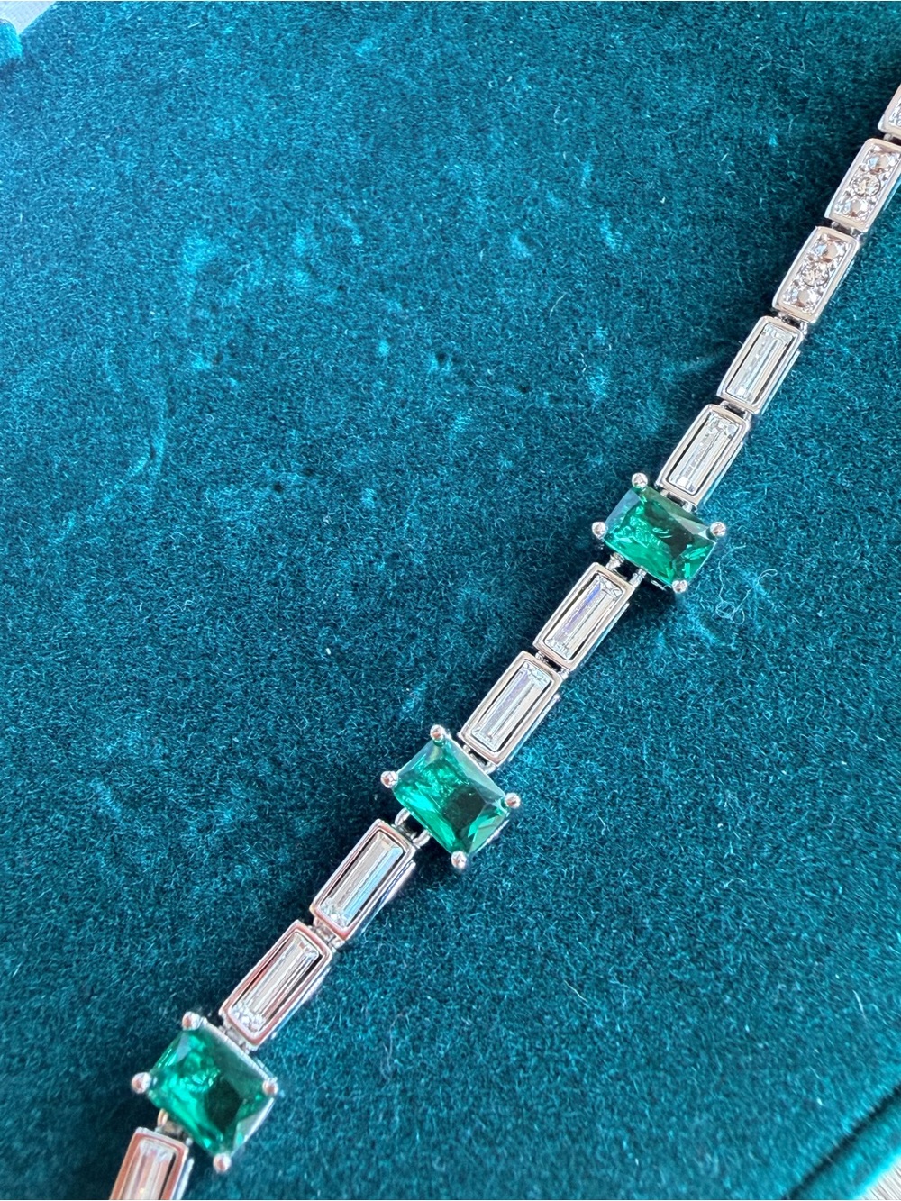 Emerald Green Square-Cut Necklace - Women Jewelry